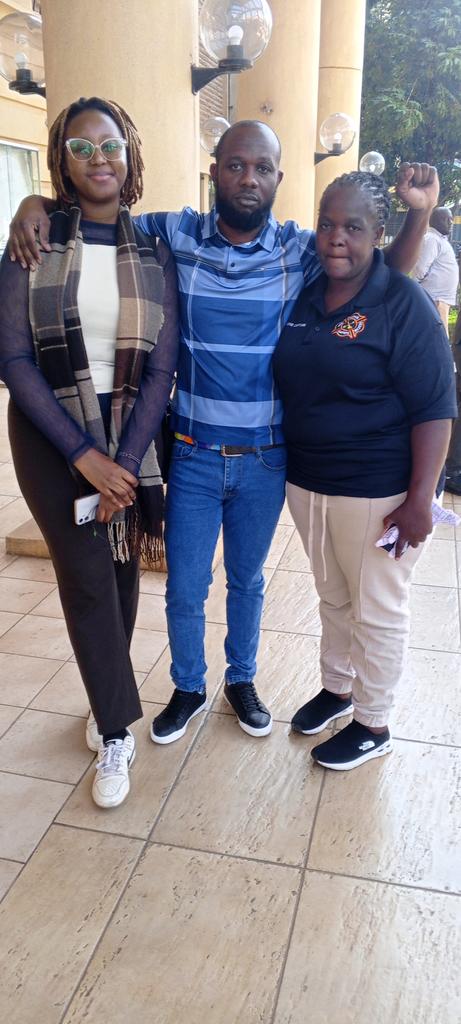 Its_Bahaa's tweet image. We&apos;re at Milimani Law Courts with Mama Rex and other family members,
The hearing is about to start.

@_James041
@sala_jefferson
@CopShakur @BookerBiro 

#JusticeForRex #RutoMutsGo #KasongoMustDie