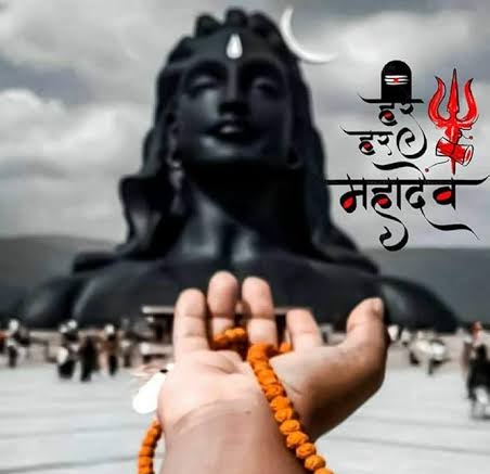 वो वैभव नही वैराग्य जीता है, 
उसे क्या चढ़ाऊँ जो अमृत छोड़ विष पिता हैं !

🙏🙏❣️