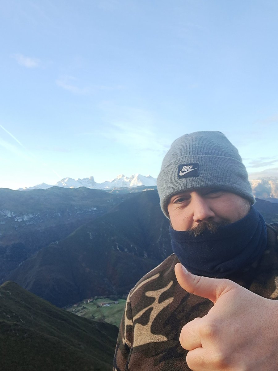 Buenos diaaas

Salud y montañas  ⛰️ ❤️