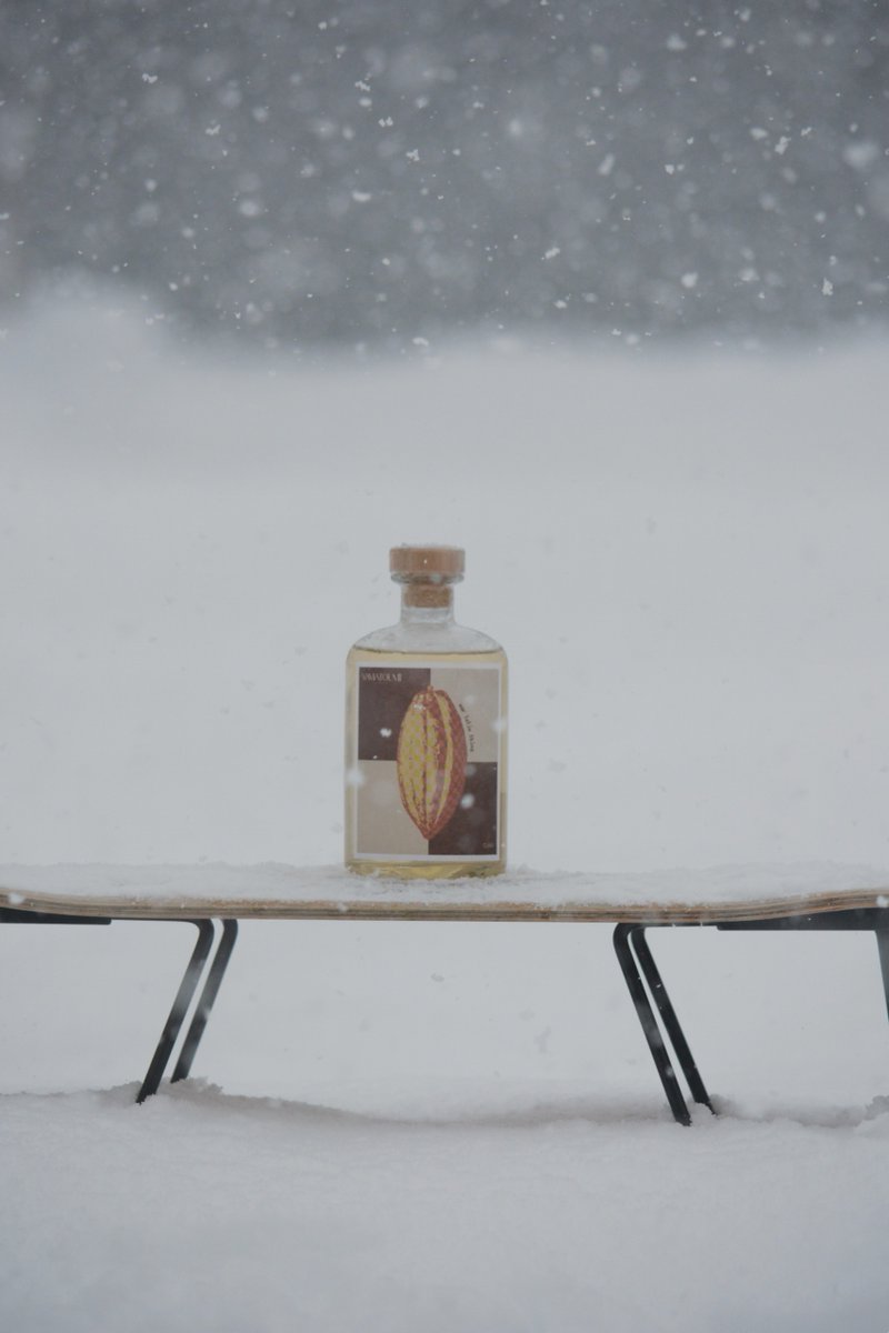 uekiyashouten's tweet photo. 野尻湖ヤマトウミさんよりカカオジンがリリースです
雪かきのご褒美に、暖かい部屋でお湯割りでお楽しみください
https://t.co/hafLJwhE7c

ロット12番目のレギュラージンも届いております。併せてよろしくお願いいたします。
#植木屋商店 #クラフトジン #ジン　ではない #yamatoumi #カカオジン https://t.co/zpmodFe5Bc