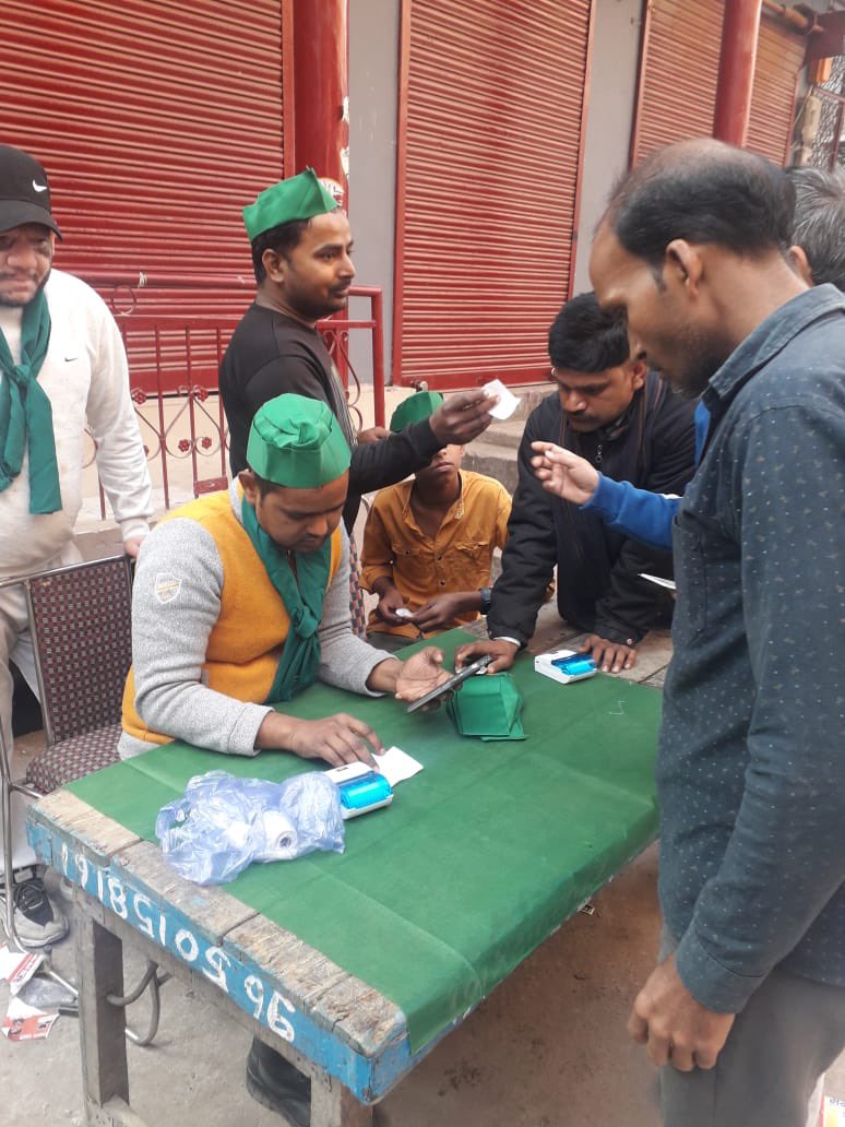 AImtiyazi's tweet photo. AIMIM बूथ पर उमड़ी भीड़ बता रही है, ओखला की अवाम को शिफा मिल चुका है।

#VoteForShifa https://t.co/g524rHAFvY