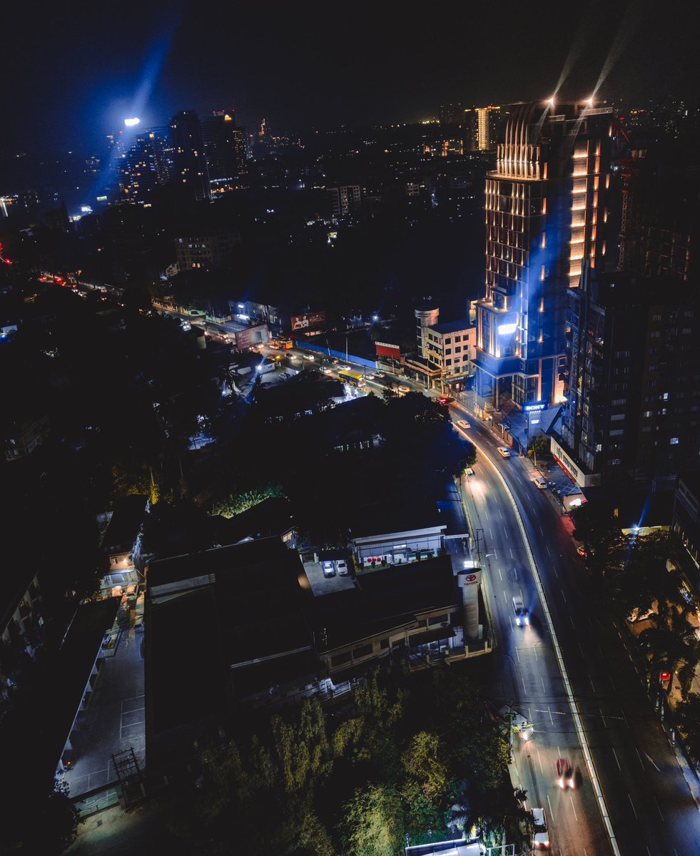 ရန်ကုန်မြို့ရဲ့ ဘာလမ်းမလဲ မှန်းကြည့်ပါဦး။