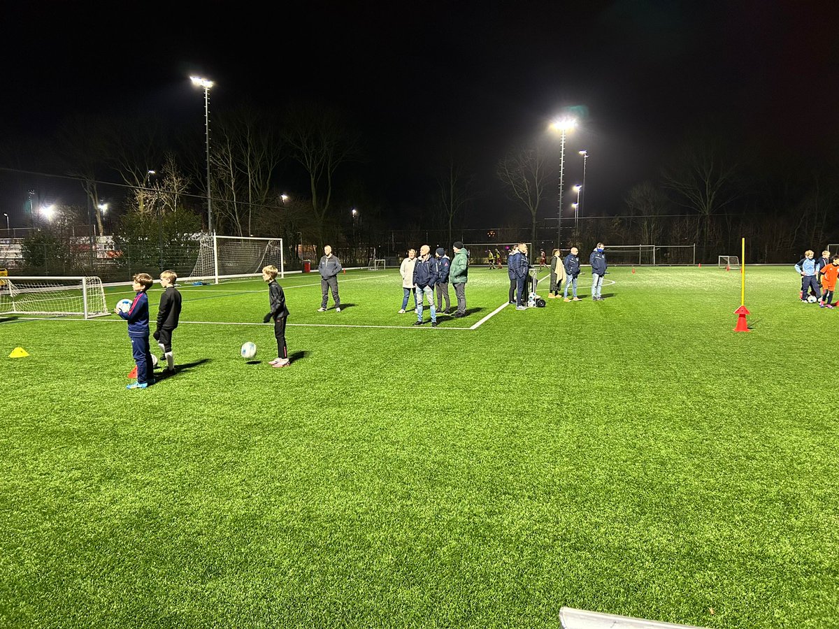 v.v. Valken '68 tweet media