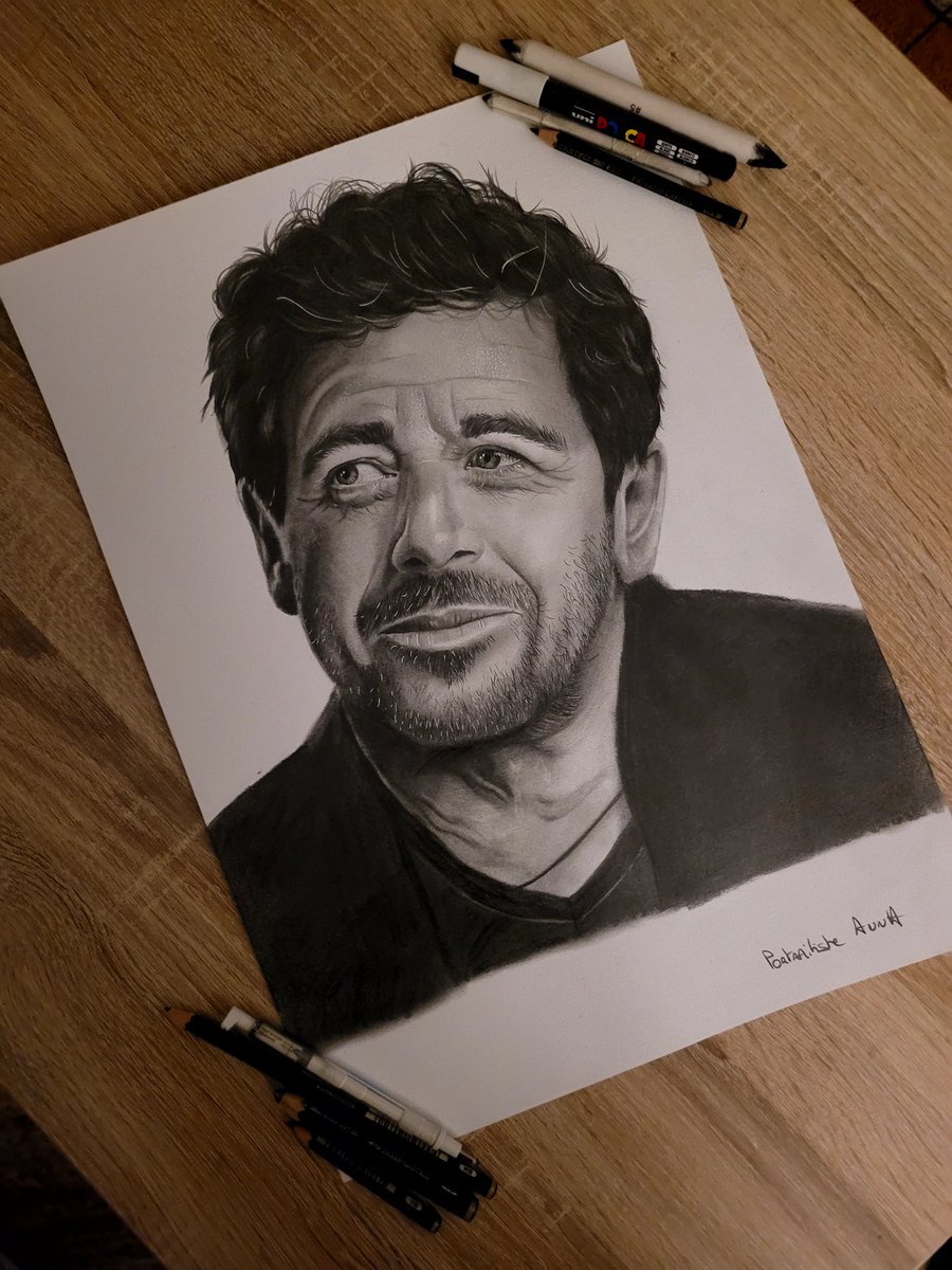AnnaPortrait's tweet photo. Voilà le tout nouveau portrait ! 

@PatrickBruel, un artiste incontournable de la scène française.

Vous aimez ? 

#patrickbruel #chanteurfrancais  #interprete #compositeur https://t.co/r9WKxyHyng