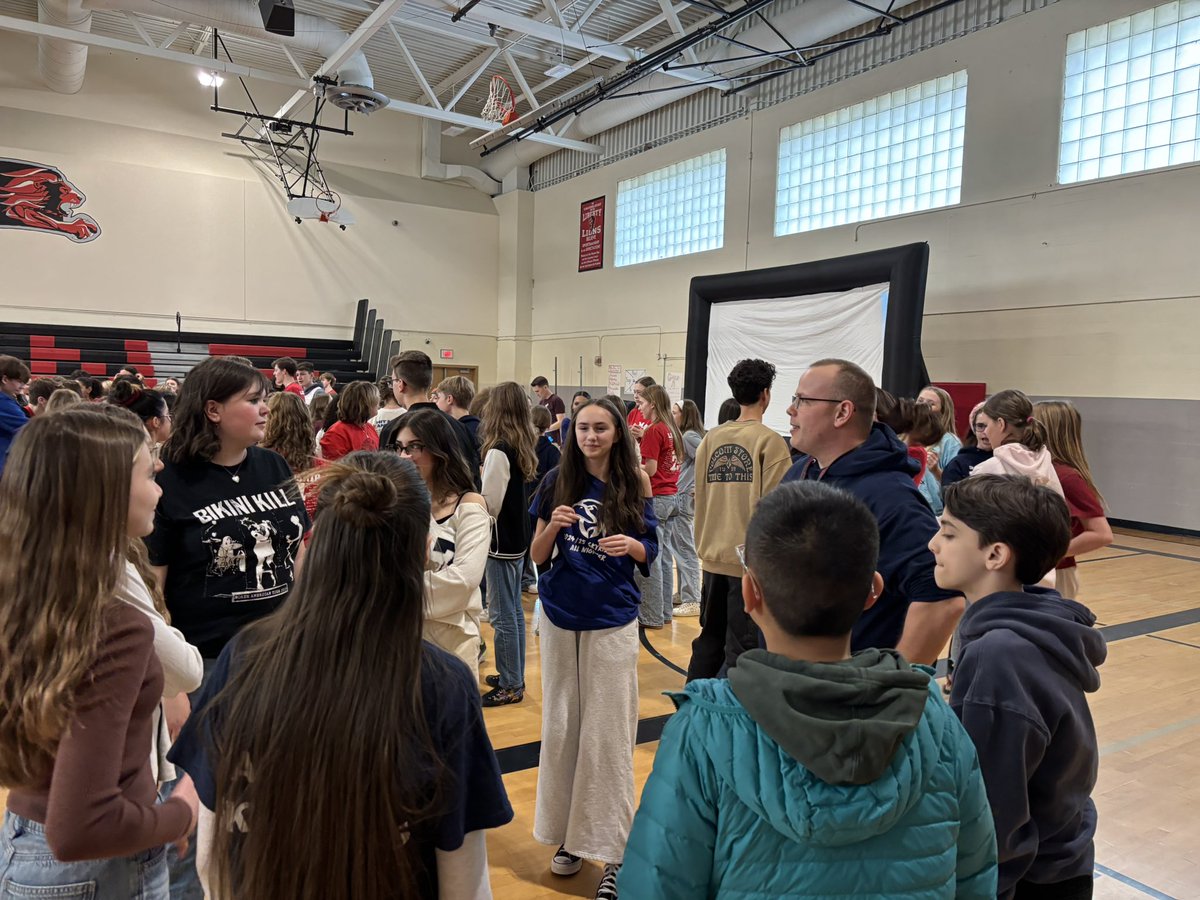 AnzaloneCamasSupt tweet media