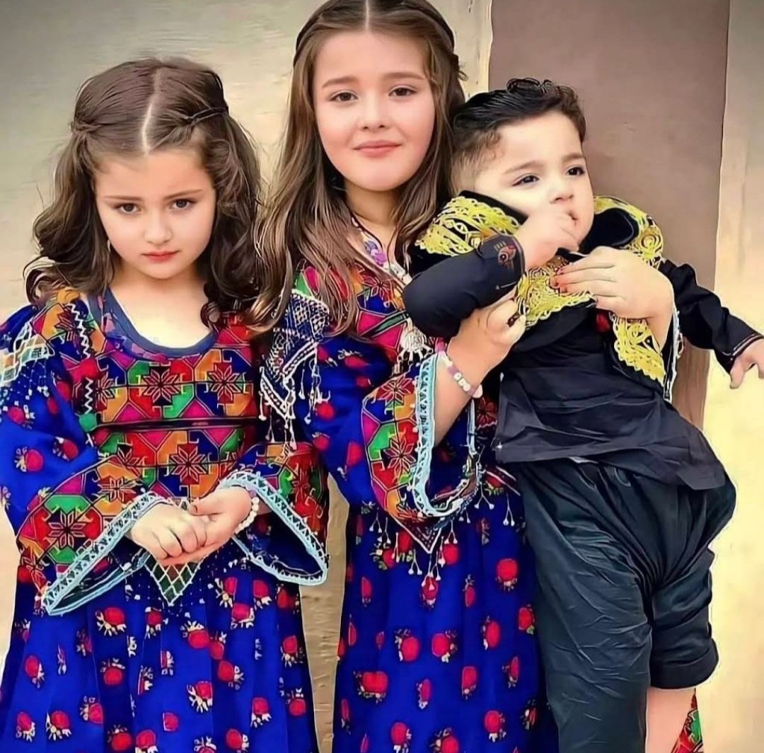 ajmalaryan08's tweet photo. داسې خوشحاله اوسه لکه څنګه چې ته د هر څه سره سره یو کوچنی ماشوم یې.
———————-
د هر څه سره سره ، د کوچني ماشوم په څیر خوشحاله اوسه ،
#viralvideo 
#psycholonials https://t.co/FyVZKi7LuR