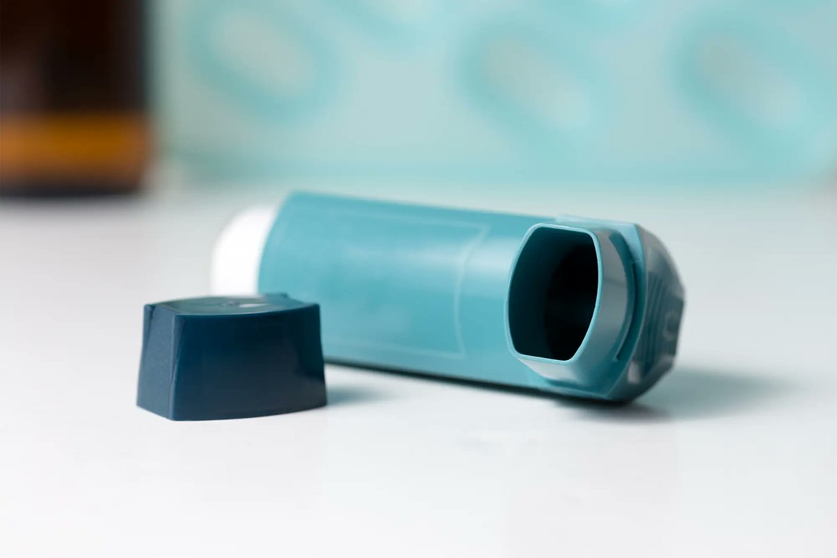 MarioNawfal's tweet photo. 🚨🇺🇸22-YEAR-OLD DIES AFTER INHALER PRICE SOARS TO $500

Cole Schmidtknecht suffocated to death after his asthma inhaler was dropped from insurance coverage without warning, forcing him to choose rent over lifesaving medication, his parents claim in a lawsuit.

For years, his $35-$66 inhaler kept him alive - until OptumRx suddenly removed it from coverage, jacking up the cost to $539 overnight. 

Walgreens allegedly failed to offer alternatives, leaving him with no choice but to walk away empty-handed.

5 days later, he collapsed from a brutal asthma attack. 

Rushed to the ER, he spent 6 days on life support before doctors declared him beyond saving. 

His family is now suing Walgreens and OptumRx, accusing them of corporate greed, negligence, and deadly price manipulation.

Source: NY Post