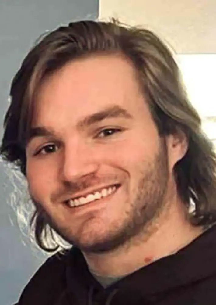 MarioNawfal's tweet photo. 🚨🇺🇸22-YEAR-OLD DIES AFTER INHALER PRICE SOARS TO $500

Cole Schmidtknecht suffocated to death after his asthma inhaler was dropped from insurance coverage without warning, forcing him to choose rent over lifesaving medication, his parents claim in a lawsuit.

For years, his $35-$66 inhaler kept him alive - until OptumRx suddenly removed it from coverage, jacking up the cost to $539 overnight. 

Walgreens allegedly failed to offer alternatives, leaving him with no choice but to walk away empty-handed.

5 days later, he collapsed from a brutal asthma attack. 

Rushed to the ER, he spent 6 days on life support before doctors declared him beyond saving. 

His family is now suing Walgreens and OptumRx, accusing them of corporate greed, negligence, and deadly price manipulation.

Source: NY Post