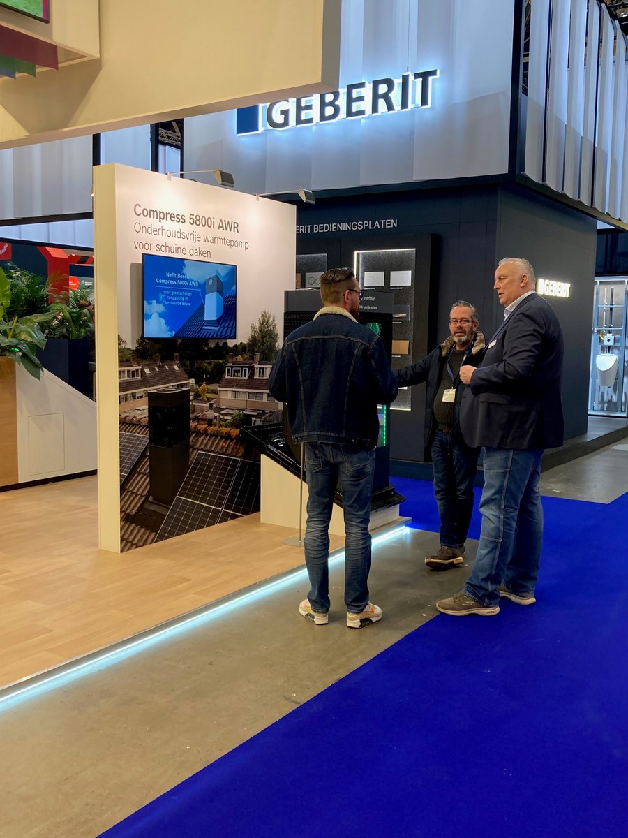 Deze week staat Nefit Bosch op de Bouwbeurs in Utrecht – dé grootste vakbeurs voor de bouwsector in Nederland! Waar naast de dakwarmtepomp en de airconditioners, ook onze ongekend stille warmtepompen te bewonderen zijn. 

3-7 februari | Stand C050, hal 7 | Jaarbeurs Utrecht