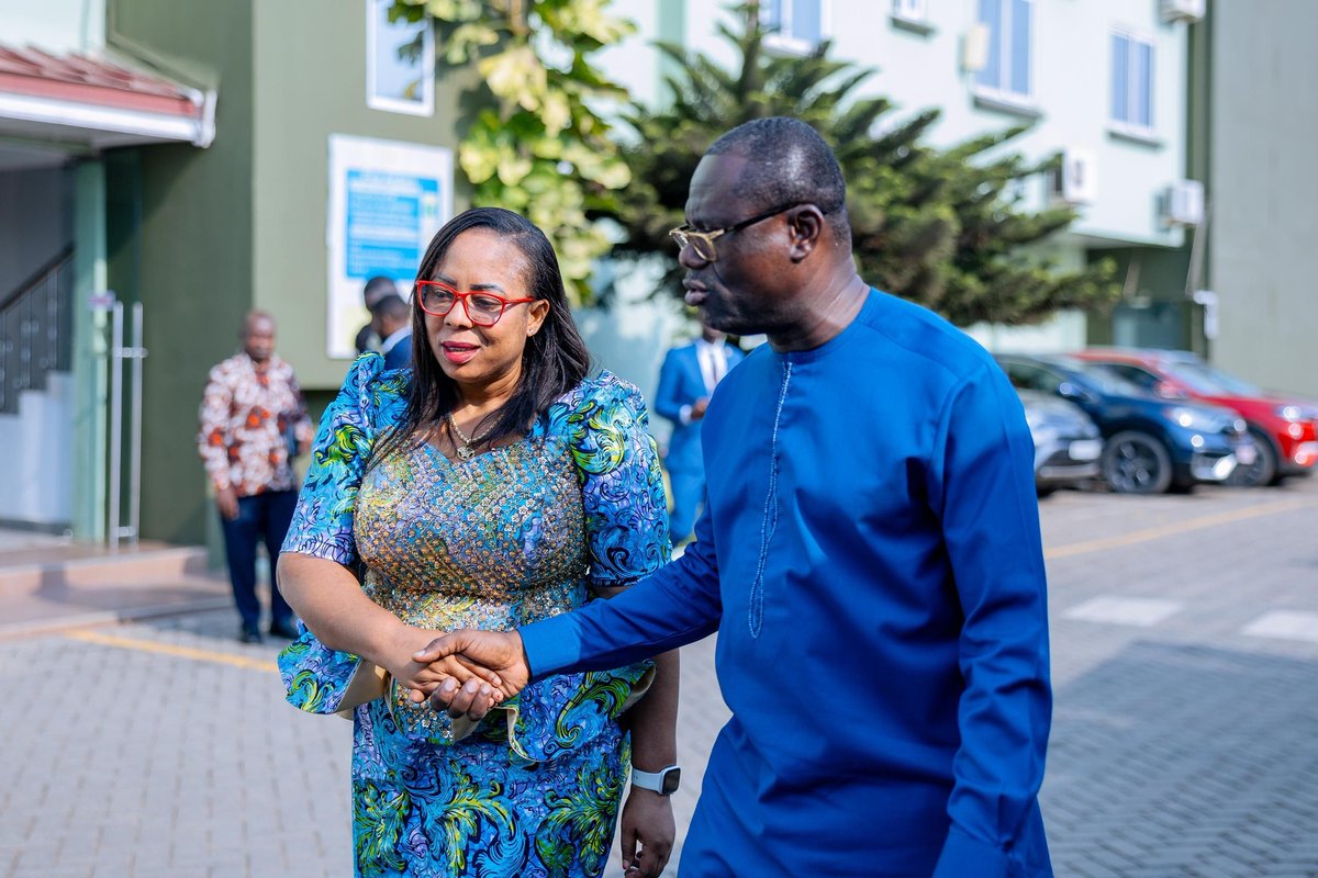 LINDA OCLOO IS COURTING CORRUPTION, NOT SOLUTION
************************************************************

Dear Linda Ocloo,

The Minority Leader of Parliament, Alexander Afenyo Markin, is widely quoted in media reports as saying that the Appointments Committee of Parliament