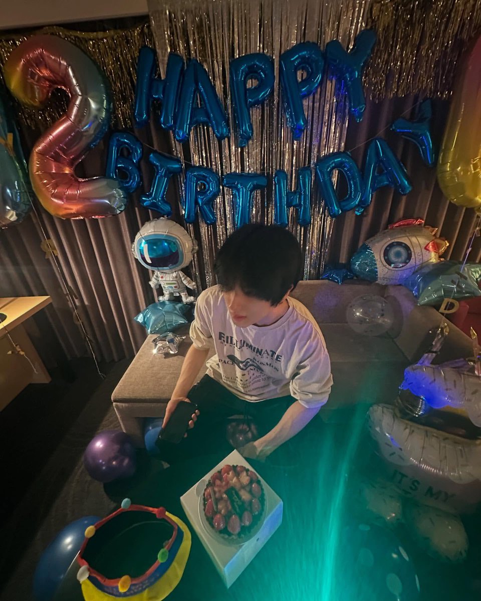 250205 #지성 인스타그램 #햄스타 

제 생일 축하해주셔서 감사합니다ㅏ☺️☺️ 그리고 생일날 시즈니한테 선물을 줄수있게 도와주신 많은 분들 너무 감사드려요!! #추웠다 #헤헤