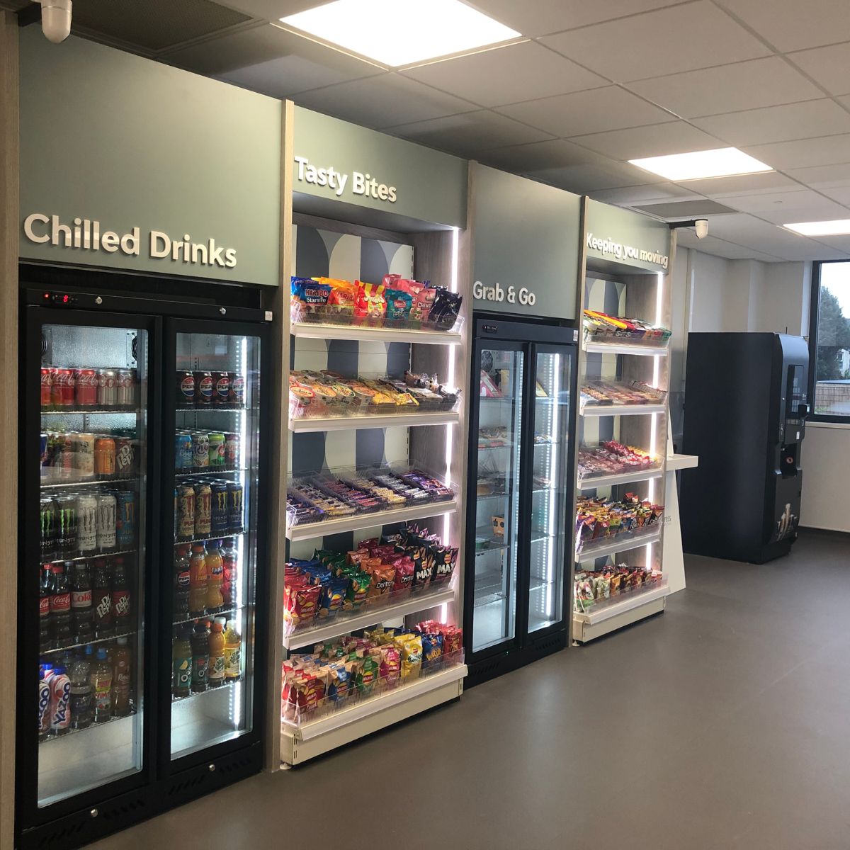 expressrefresh's tweet image. Turn any available space into a custom-built Micro Market, your very own refreshment hub replenished with fresh food, snacks, barista-style beverages and more.  

loom.ly/2avL0Zs

#MicroMarkets #CompanyCulture #WorkplaceWellness