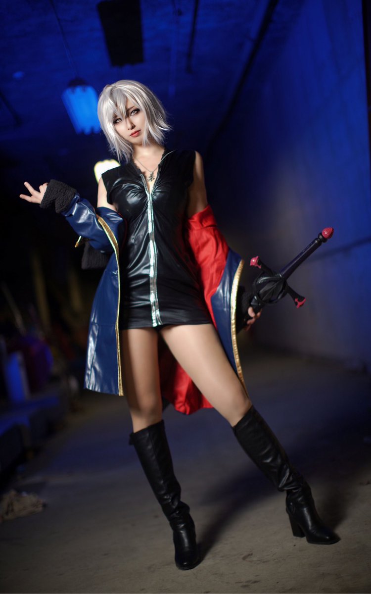 Renren ﾌｪﾚｯﾄの蓮(龍李さん命名) 紐の蓮(うっしーさん命名) tweet media