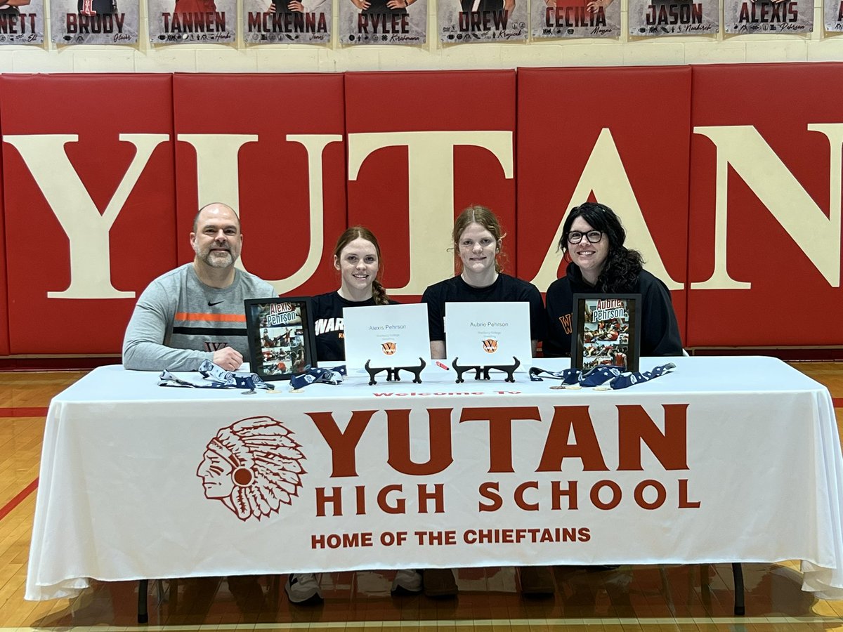 Congratulations to the following seniors who signed today to compete at the collegiate level!

🏐 Gabi Tederman - Nebraska Wesleyan University
🏐 Mckenna Jones - Northeast Community College
🤼‍♀️ Alexis Pehrson - Wartburg College
🤼‍♀️ Aubrie Pehrson - Wartburg College