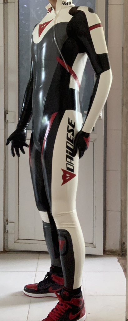 红与蓝，