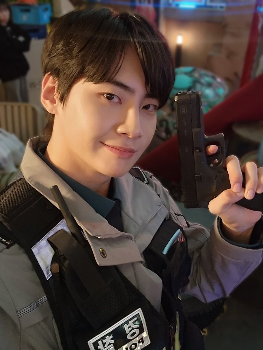 [📸]

@ 250205
KBS2 킥킥킥킥

#이진혁 #LEEJINHYUK
#킥킥킥킥 #KBS2
#KICKKICKKICKKICK