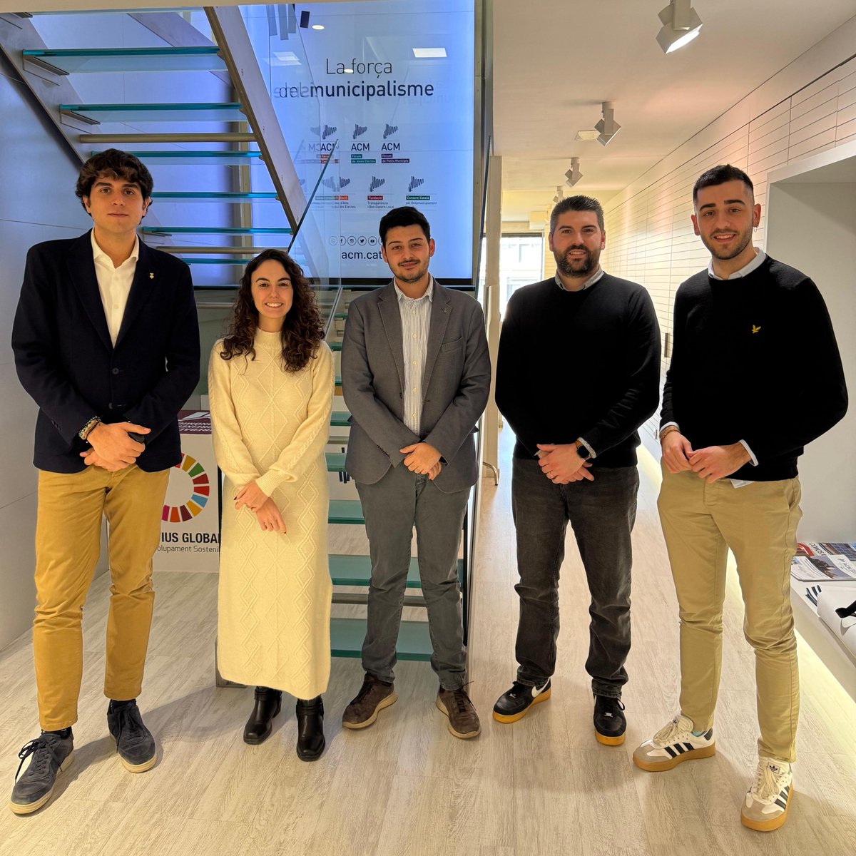 Associació Catalana de Municipis (@acmunicipis) on Twitter photo 📸 Avui la comissió permanent del Fòrum de Joves Electes ha realitzat una sessió de treball per debatre quines polítiques poden incidir en la millora dels joves dels nostres municipis. <a href="/gaelportbou/">Gael Rodríguez Garrido</a> alcalde de Portbou i president del Fòrum ha presidit la reunió. 📸 Avui la comissió permanent del Fòrum de Joves Electes ha realitzat una sessió de treball per debatre quines polítiques poden incidir en la millora dels joves dels nostres municipis. <a href="/gaelportbou/">Gael Rodríguez Garrido</a> alcalde de Portbou i president del Fòrum ha presidit la reunió.