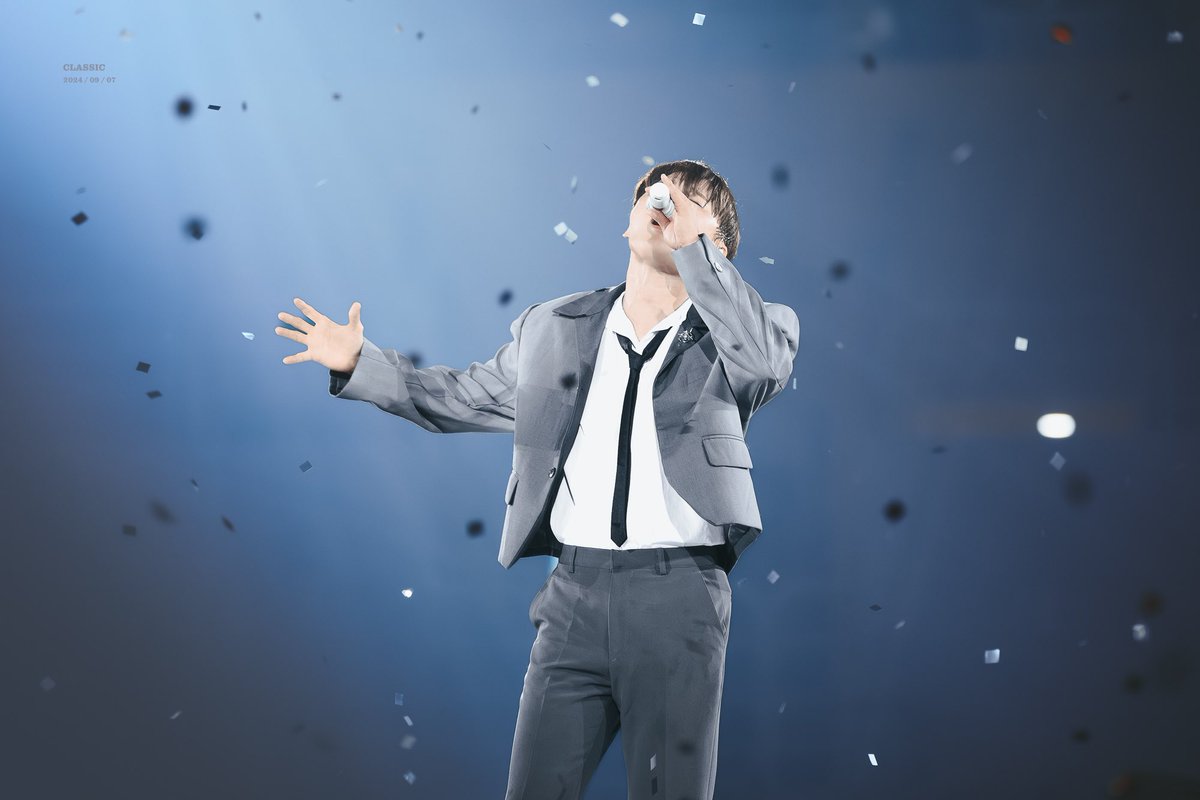 빌리지 입주에 앞서 전하는 2024년의 못다 한 이야기.. 5 / 6

🩵🤍
360도 골고루 살뜰했던 사랑, 직접 초빙해 온 오케스트라. 마음과 수고를 아끼지 않고 완성해 준 우리 초가을의 낭만.
2024년 9월 7일, 딩고뮤직콘서트 킬링보이스
in.leaplis.com/2446