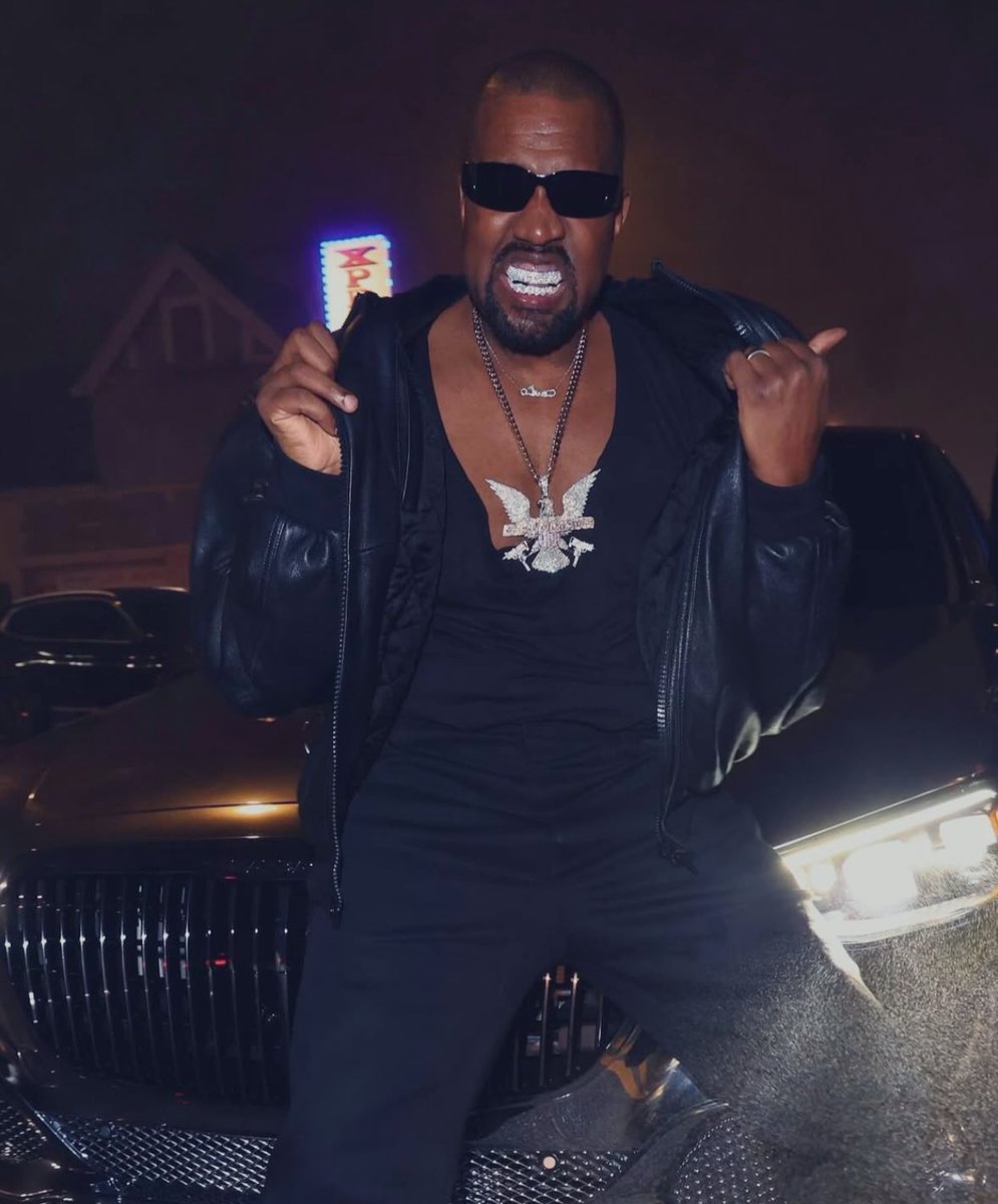 FeelSoYeezy's tweet photo. 〰️〰️〰️ https://t.co/rtAyJN7m3F