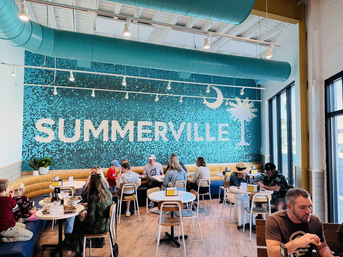 AroundCHS's tweet image. Grand Opening: Biscuit Belly in Summerville, South Carolina - Opening February 4, 2025 - Charleston Daily - bit.ly/3Emz4r0

#GrandOpening #SummervilleSC #CharlestonDaily #CHSeats #Biscuits #BiscuitBelly