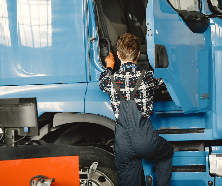 AutoMasterB's tweet photo. We perform DOT safety inspections on vehicles.

#dotinspection #commercialvehicles #ontario https://t.co/YCzDdXFfZe