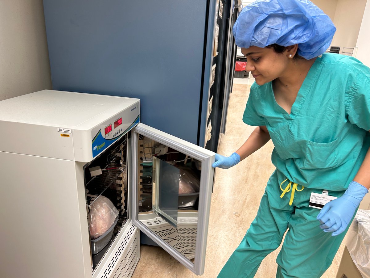 NMHC_News's tweet photo. By combining cutting-edge technologies such as “lungs in a box” and “lungs in a fridge,” @NorthwesternMed's @NM_Lung was able to widen the donor pool and shorten the wait time for 🫁 patients, including those with advanced-stage #cancers.

PRESS RELEASE: https://t.co/mHh9Maaffd https://t.co/MEhQK9O3q3