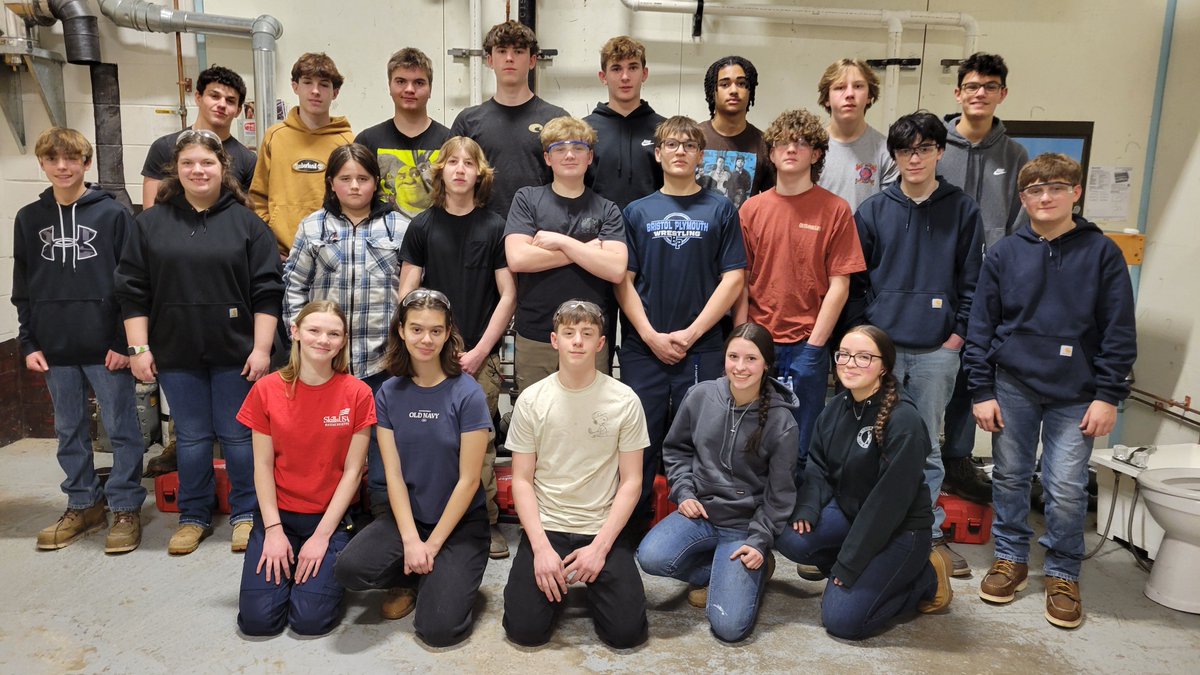 bristolplymtech's tweet photo. Meet our future plumbers! These 9th graders are ready to dive into the trade that keeps our communities safe, healthy, and running smoothly! 🚰🔧 #FuturePlumbers #ProtectingTheNation #CTE https://t.co/KSGZPhPwkP