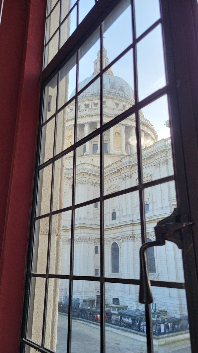 M_is_for_Magic_'s tweet image. At work today!❤️
#StPaulsCathedral⛪️
#StressedTeacher
#AllChildrenAccountedForThough 🏃‍♀️🏃‍♀️🏃‍♀️🏃‍♀️🏃‍♀️🏃‍♀️🏃‍♀️🏃‍♀️
#Phew