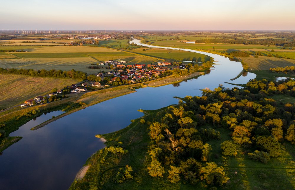 Water Europe (@h20eu) on Twitter photo 🌊Are we doing enough to protect Europe’s waters?
📊The <a href="/EU_Commission/">European Commission</a> has released its latest Implementation Reports, assessing the state of #water in the #EU and urging Member States to strengthen water management by 2027.
🔗More details: buff.ly/40ZdKRo 🌊Are we doing enough to protect Europe’s waters?
📊The <a href="/EU_Commission/">European Commission</a> has released its latest Implementation Reports, assessing the state of #water in the #EU and urging Member States to strengthen water management by 2027.
🔗More details: buff.ly/40ZdKRo
