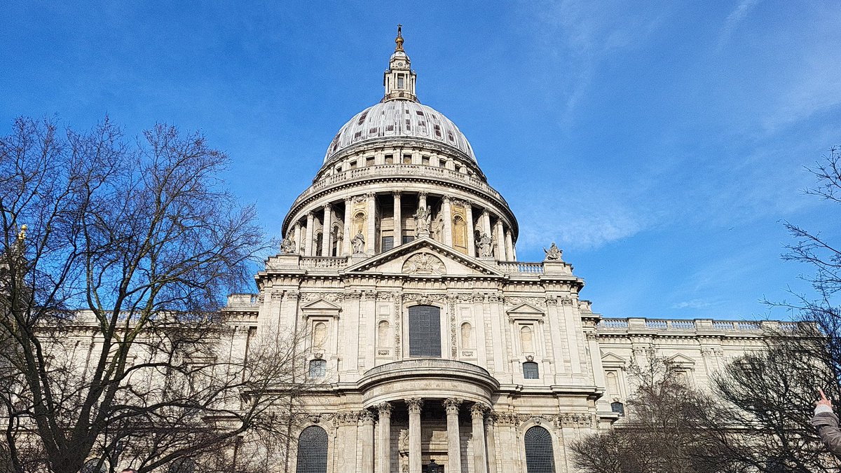 M_is_for_Magic_'s tweet image. At work today!❤️
#StPaulsCathedral⛪️
#StressedTeacher
#AllChildrenAccountedForThough 🏃‍♀️🏃‍♀️🏃‍♀️🏃‍♀️🏃‍♀️🏃‍♀️🏃‍♀️🏃‍♀️
#Phew