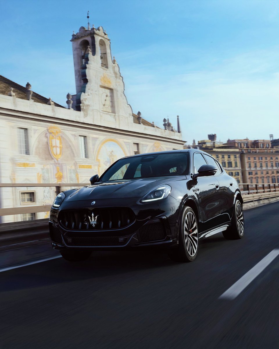 Maserati_HQ's tweet image. When you wear your coat of arms on your front grille. 🔱​
#MaseratiGrecale #Maserati