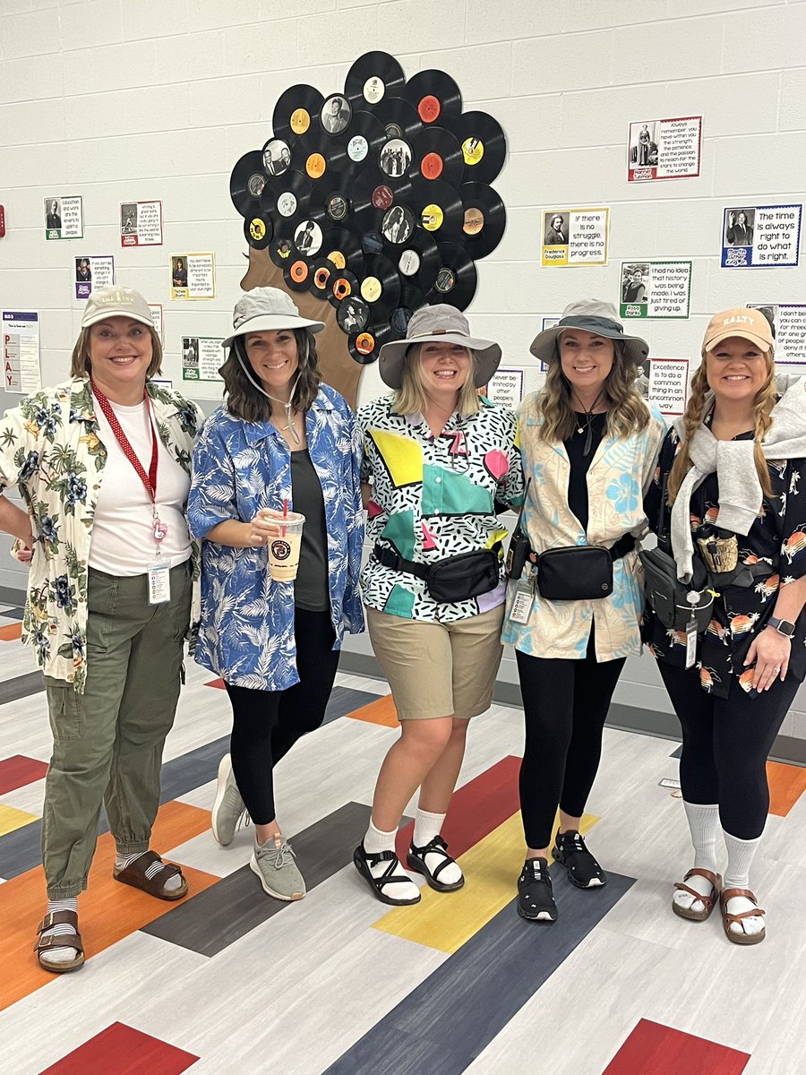 plainviewElem's tweet photo. Staff fun for the first FULL week with students since Winter Break! #weEducateALL #undergroundspiritweek #anythingbutacup #tackytourist https://t.co/2gxPJXGAKu
