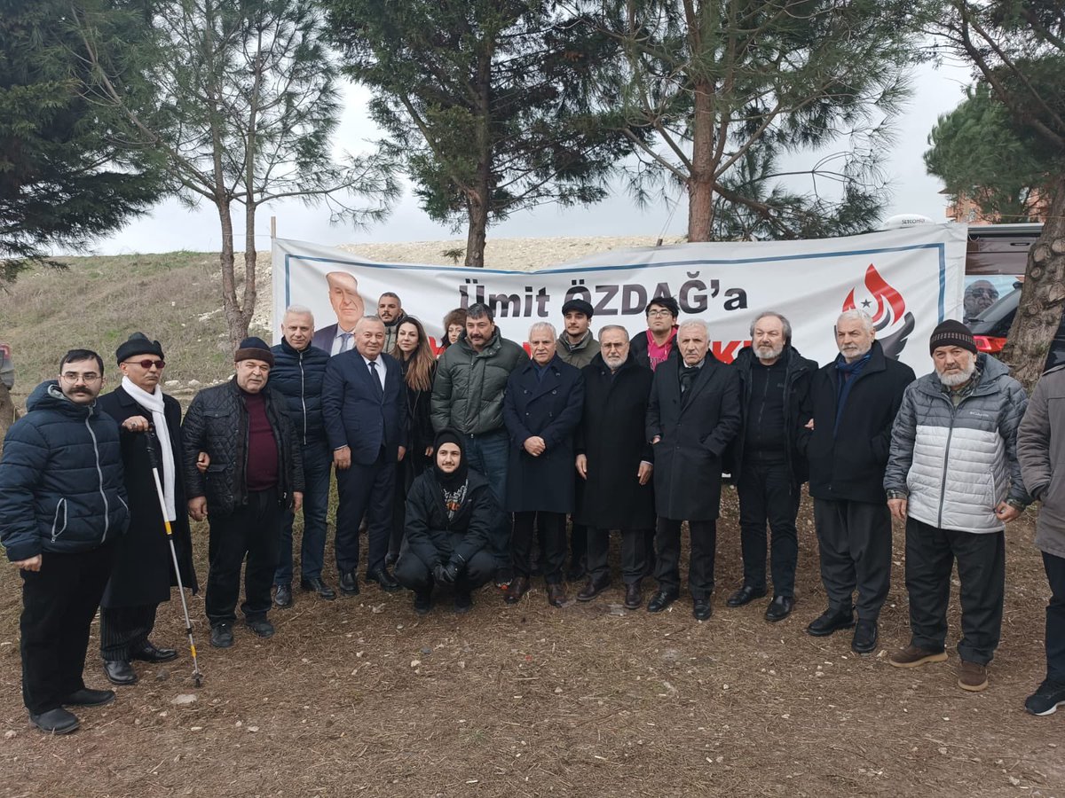 Ankara Milletvekili Koray Aydın, Ümit Özdağ’ı Silivri’de ziyaret etti:

Hukuksuz ve adaletsiz kararlarla tutuklanan Zafer Partisi Genel Başkanı Sayın Ümit Özdağ’ı Silivri Cezaevinde ziyaret ettim. 

Ardından cezaevi önünde adalet nöbeti tutan Zafer Partili dostlarımızla bir araya