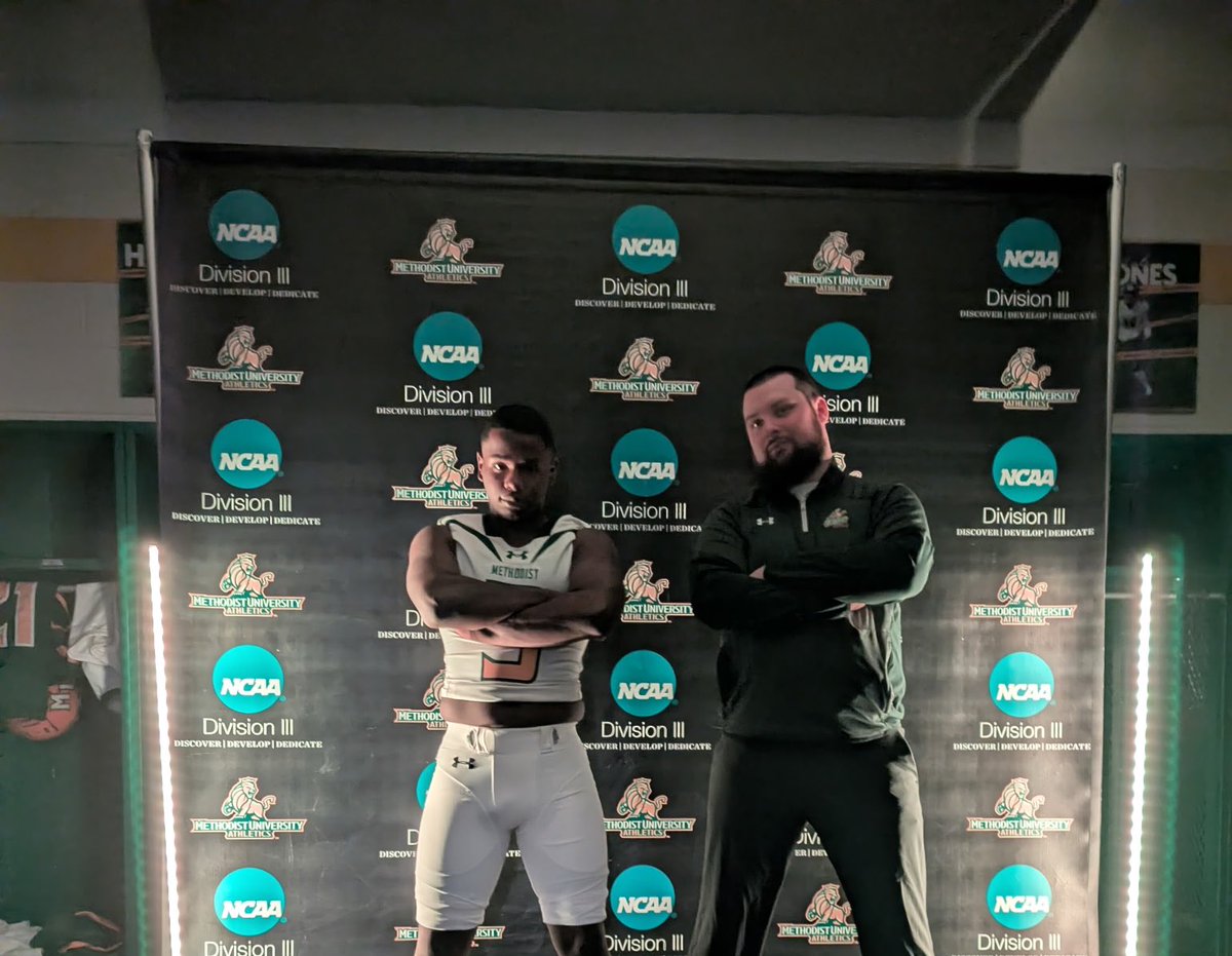jerardsmith2307's tweet photo. Blessed to receive my second collegiate level football offer!! Thank you #goddid @JakobWoods https://t.co/953YqIFZwb