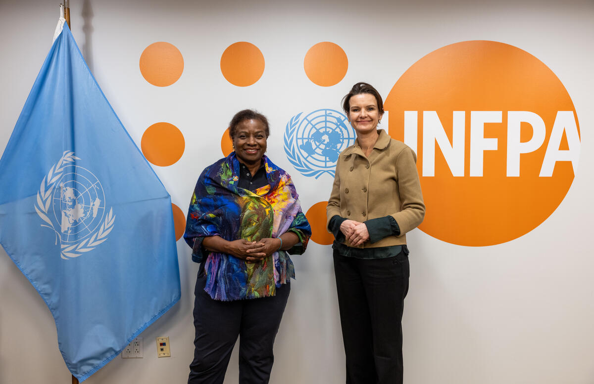 Excellent strategy meeting with #CPD58 Chair <a href="/CJLasseur/">Katja Lasseur</a> of #KingdomNL.

<a href="/UNFPA/">UNFPA</a> looks forward to an engaging and successful session on the theme of healthy lives and well-being for all at all ages.

#ICPD
