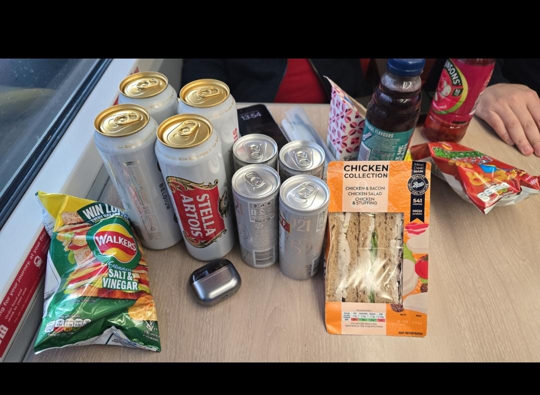 Mattashenden's tweet photo. Newcastle away, let's fucking do this #LaBosh https://t.co/Eh7Jne7Uf7
