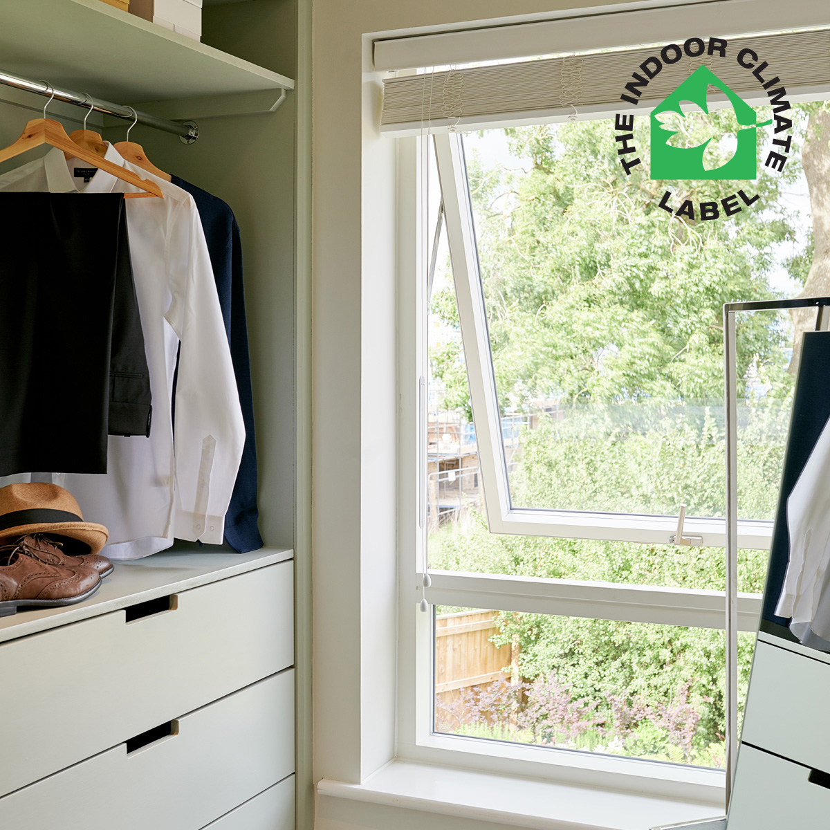 Warm timber ➕ durable aluminium 🟰 Rationel composite windows ✔️

Enjoy natural wood-finished beauty inside and no-maintenance cladding outside – oh yes 😉👍
Rationel: an investment in home, family and future

#Windows #Doors #AluClad #Refurb #NewBuild

rationel.co.uk/guidance/alu-c…