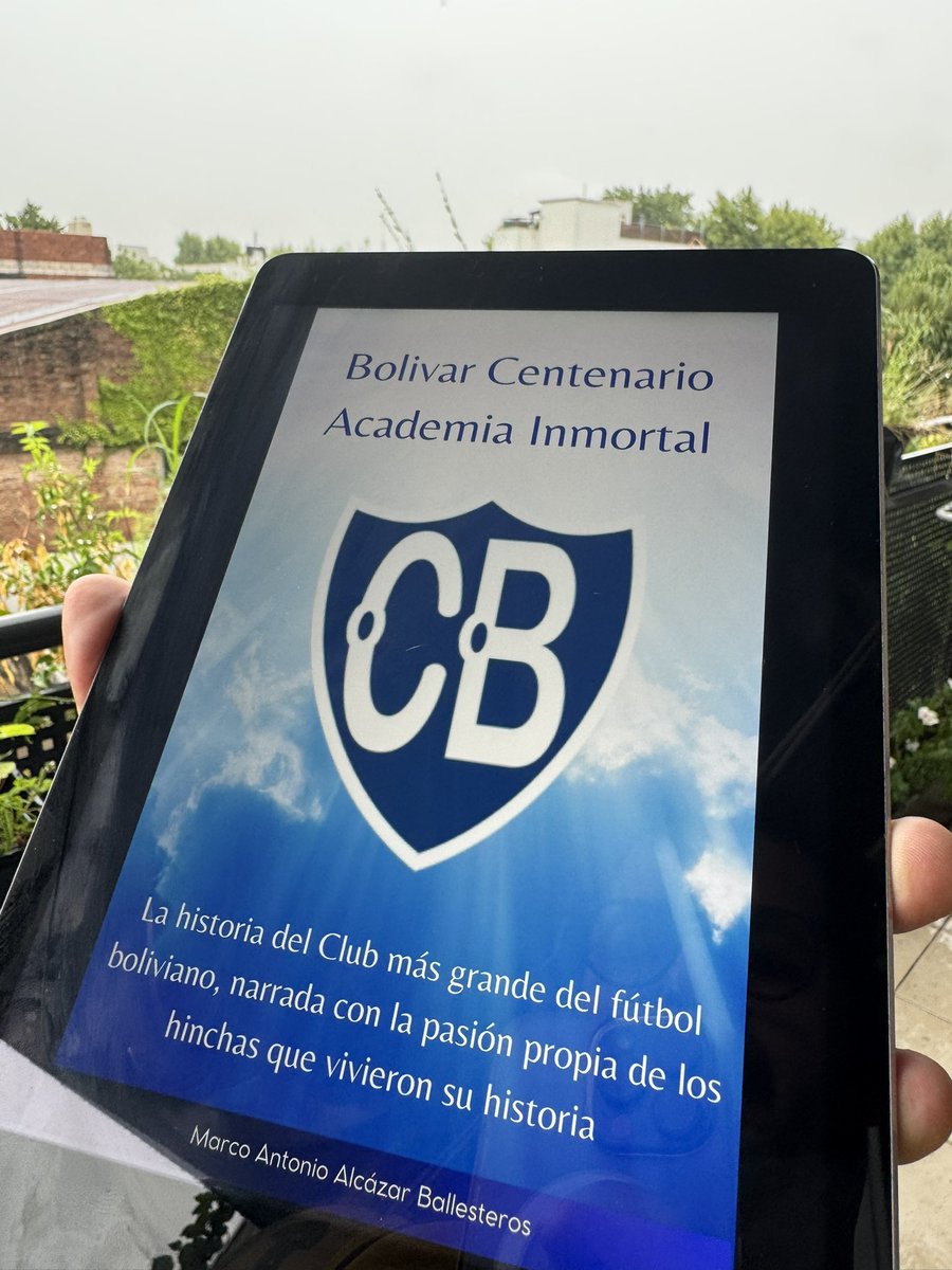 sepe_wols's tweet photo. Hoy aproveché el día lluvioso en Buenos Aires y arranque a leer esta joyita de @malcazarz que está disponible en versión Kindle y se puede adquirir por @amazon … apoyemos a estas iniciativas de hinchas de @Bolivar_Oficial https://t.co/iOZ0H4e3Hf