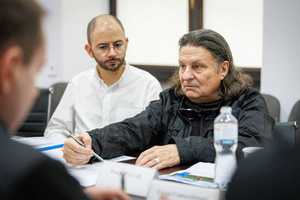 Richard Ragan (@rraganwfp) on Twitter photo Yesterday, I met with Head of #Kharkiv Regional Administration, Oleg Synegubov, to discuss how <a href="/WFPUkraine/">WFP Ukraine</a> can best support people in the region in 2025.
We will continue to provide emergency food & cash assistance near the frontline, and support daily meals for schoolchildren. Yesterday, I met with Head of #Kharkiv Regional Administration, Oleg Synegubov, to discuss how <a href="/WFPUkraine/">WFP Ukraine</a> can best support people in the region in 2025.
We will continue to provide emergency food & cash assistance near the frontline, and support daily meals for schoolchildren.