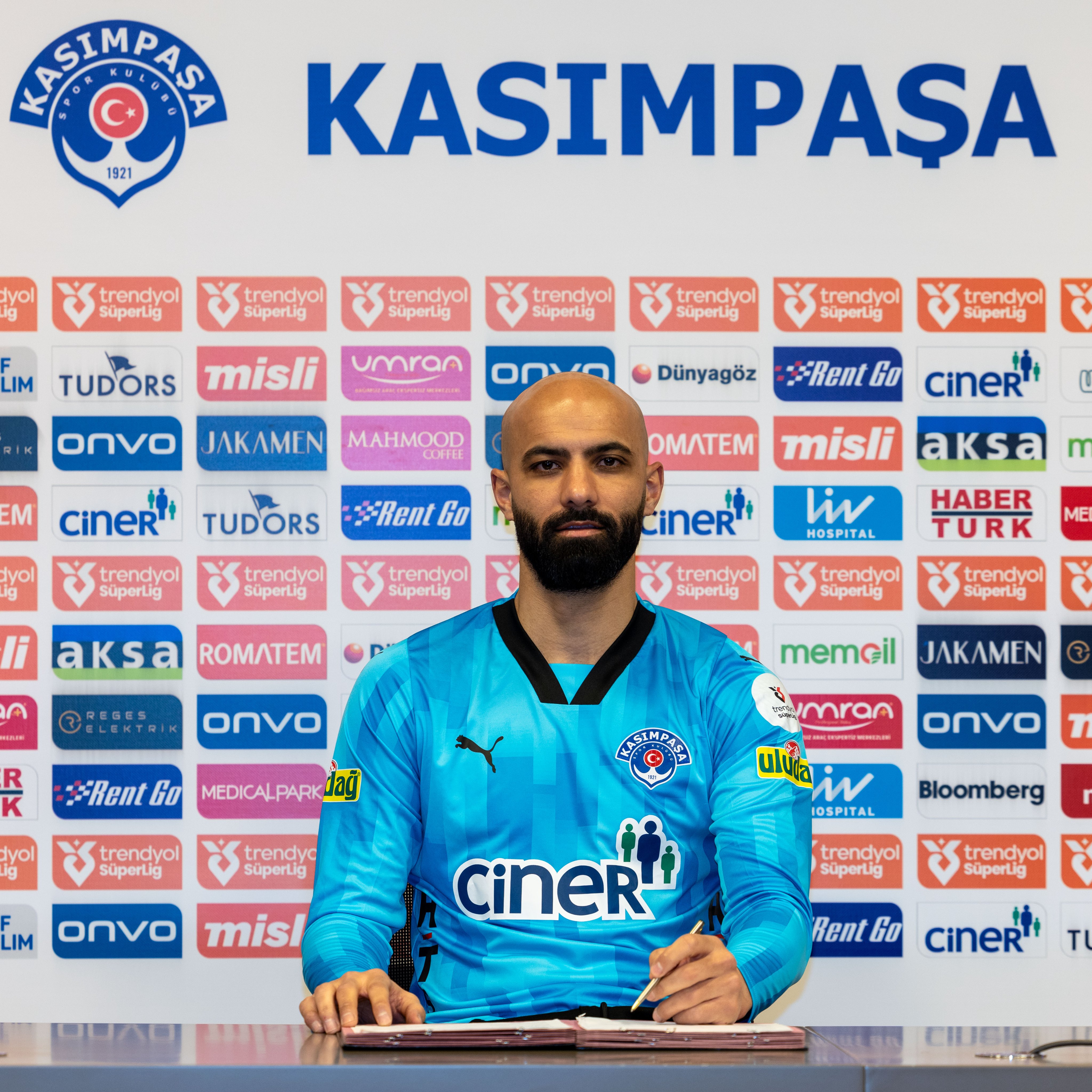 Kasımpaşa Sinan Bolat'ı renklerine bağladı!