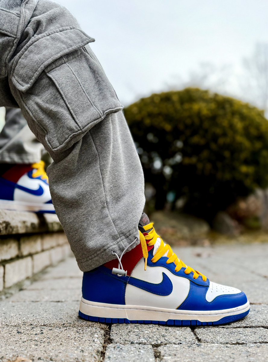 JDWhite112's tweet image. “I got a pure soul, I don&apos;t do the hate, you don&apos;t worry &apos;bout fittin&apos; in when you custom made.” ❤️📸👟 

Custom (tailor) made these to see what a Union Storm Blue dunk high would look like! How did I do?👨🏾‍🎨🖼️ @JerLisa_Nicole #BHMKOTD #BHMKOTD25 🫡🙏🏾👏🏾