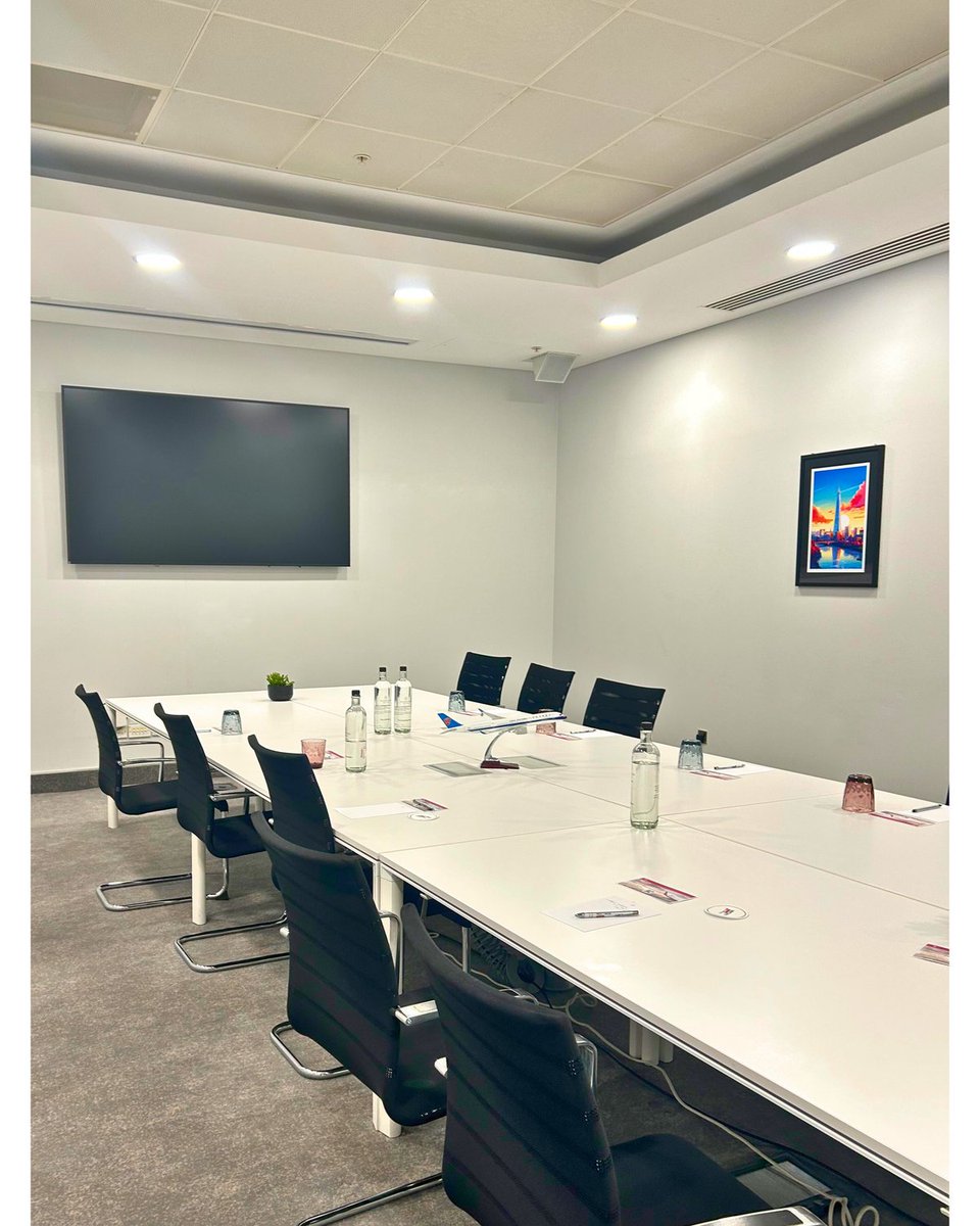 Discover the Sheraton Heathrow Hotel! 🏨 With 428 modern and comfortable bedrooms and 18 event spaces for up to 220 delegates 💼

Ready to host your next event at Sheraton Heathrow? Get in touch with our team today! 👉 brief2event.com/make-an-enquir…

#HeathrowEvents