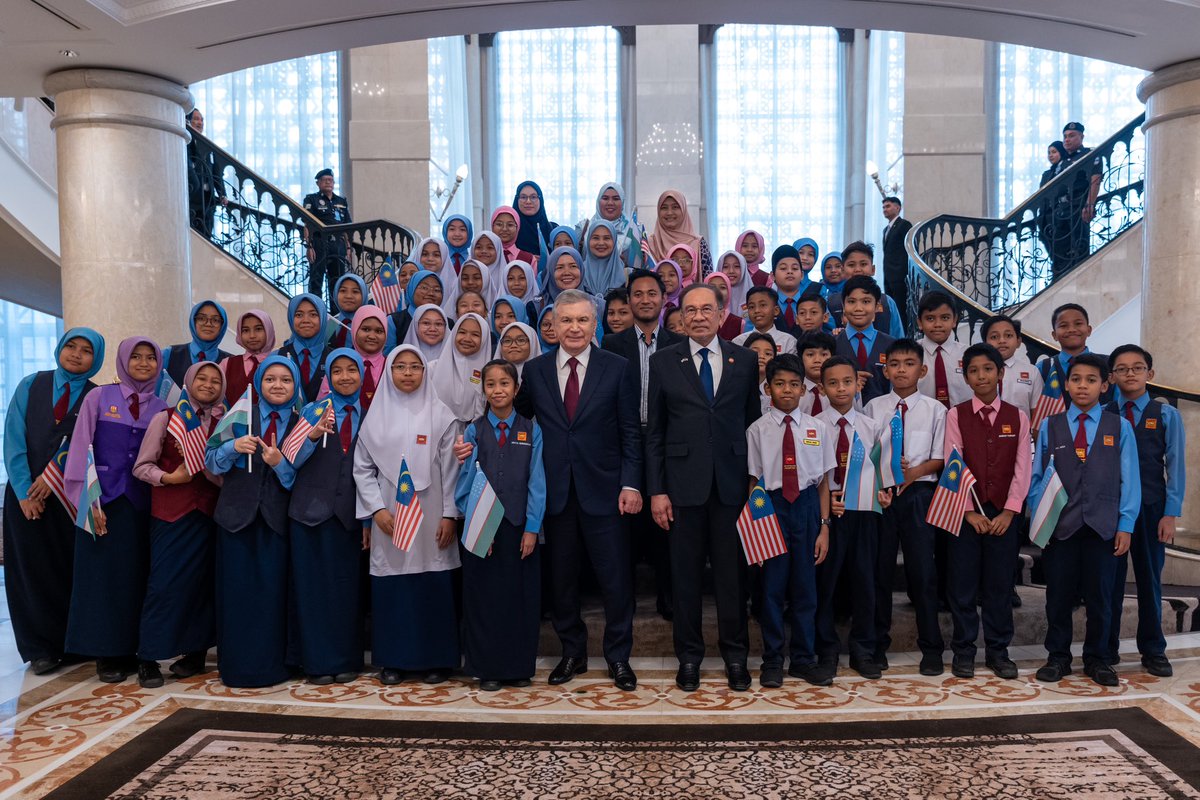 Anwar Ibrahim tweet media