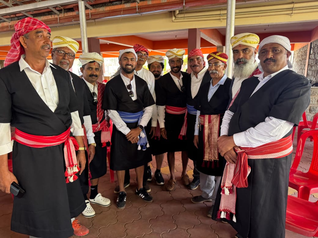 KodavameBaalo's tweet photo. Olympians and our Kodava Hockey Legends, Col Baleyada Subramani, Sannuvanda Uthappa, &amp; Chendanda Nikkin Thimmaiah gracing the #KodavameBaalo with their presence!

#KodavameBaalo 
#Kodava 
#KuttaToMadikeri 
#KodavameBaaloPadayatra https://t.co/2UMtp3fRqc