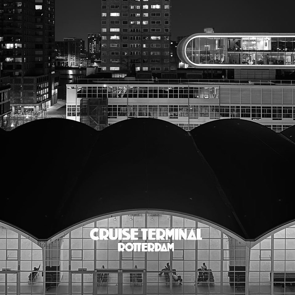 Mullac7921's tweet photo. #Rotterdam #photograghy #art https://t.co/fxkqcMX377