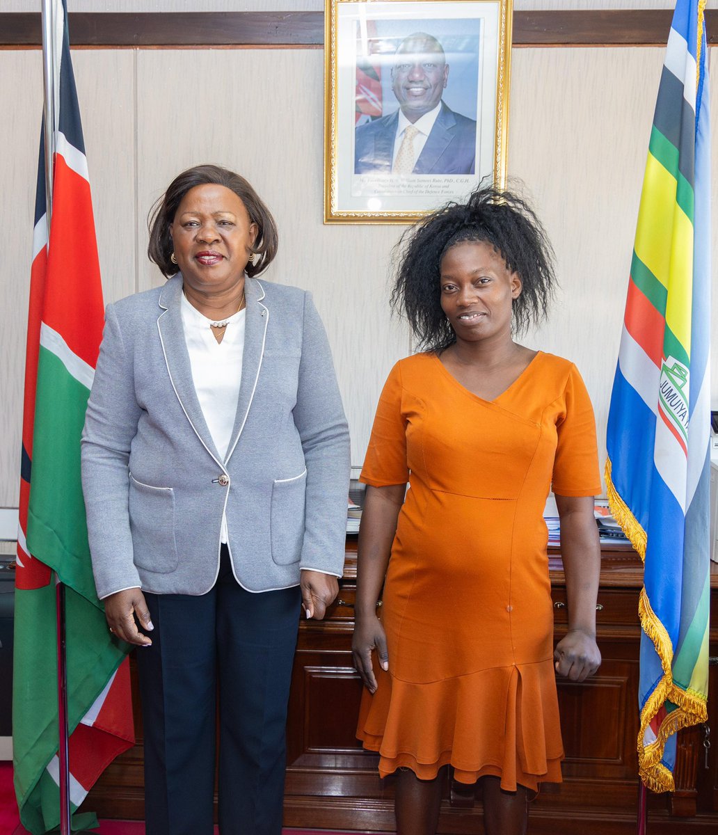 mpwanitv's tweet photo. Grass to Grace; Lands CS Alice Wahome meets Milka Moraa, who shared her journey and registration in the Affordable Housing Program. 
After paying her deposit, she’s set to own a home at Mukuru Site—months after Pastor Ng’ang’a shamed her for seeking prayers over rent. #BomaYangu https://t.co/iFSupr0e3y