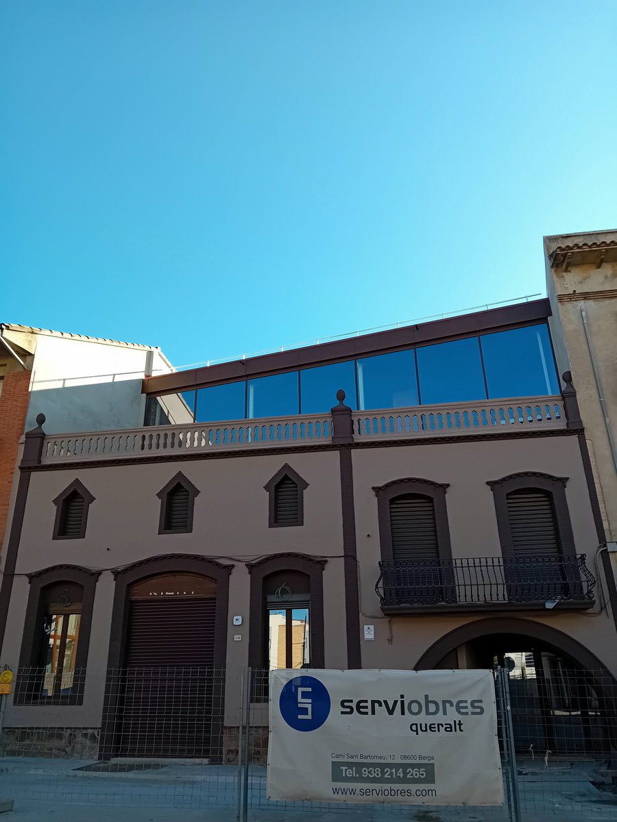 Visitant les obres de renovació del mític Teatre Orient del meu poble, Prats de Lluçanès. Això serà molt ben parit. Se'n sentirà a parlar 
<a href="/pratsdellucanes/">Prats de Lluçanès 🎗</a> <a href="/jpujolcat/">Pep Pujol</a>