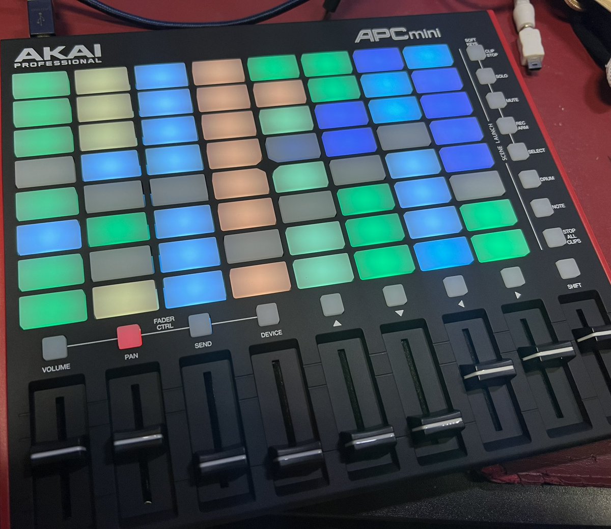 ミラン・ケストレル🦋⏳にじさんじ on X