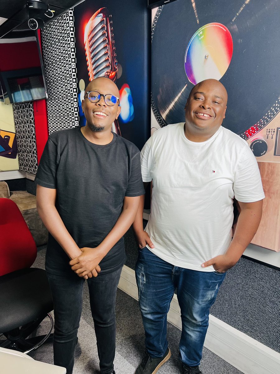 #MCM Edition with “Abafana Abahle”on the #MiddayConnexion 

📻Who do you want to connect with namhlanje?

📞: 0861 596 596
📱: 078 934 2827
💻: gagasiworld.co.za

🎙️: Dj Sonic SA | Khaya Mthethwa SA

 #GagasiFM