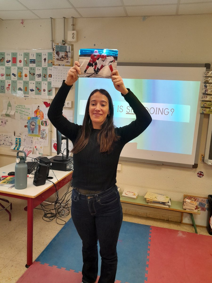 CeipCastilla's tweet image. Seguimos afianzando nuestro Programa Bilingüe, ofreciendo la mayor calidad posible favoreciendo competencias comunicativas a través de nuestro profesorado y de los auxiliares de conversación.
#bilinguismo #bilingualschool #EducacionDeCalidad #programabilingue